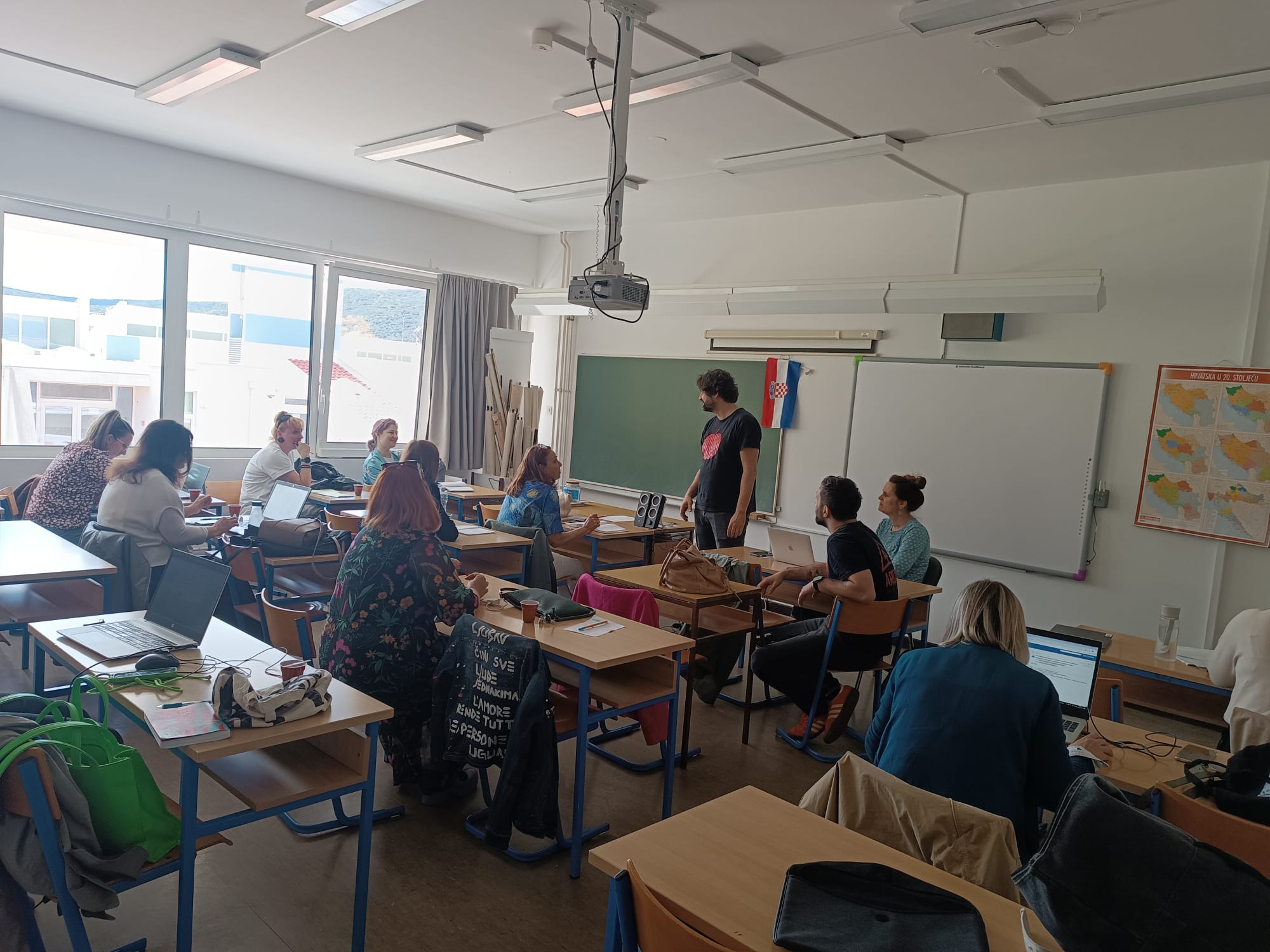 The annual meeting of the implementers of the School and Community subject