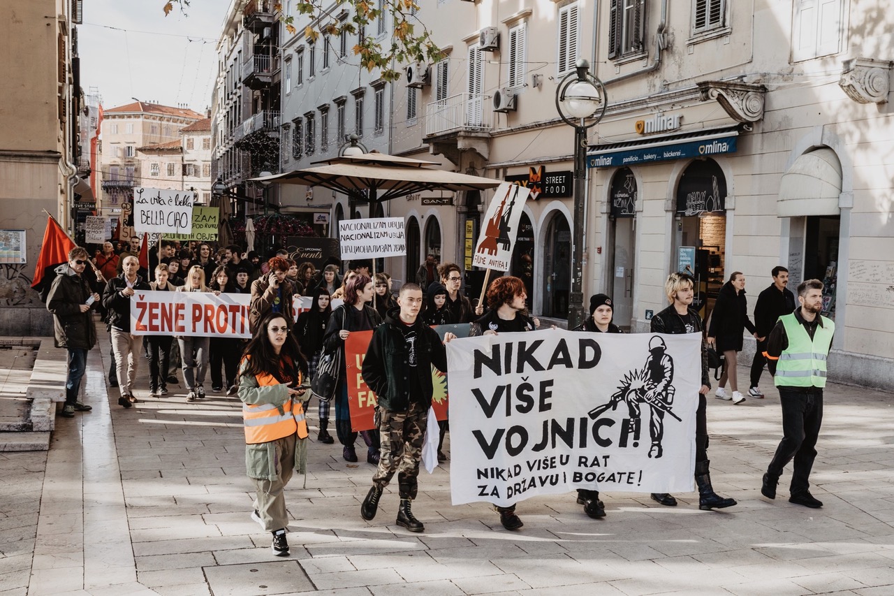 Militarizacija i priziv savjesti u riječkim srednjim školama